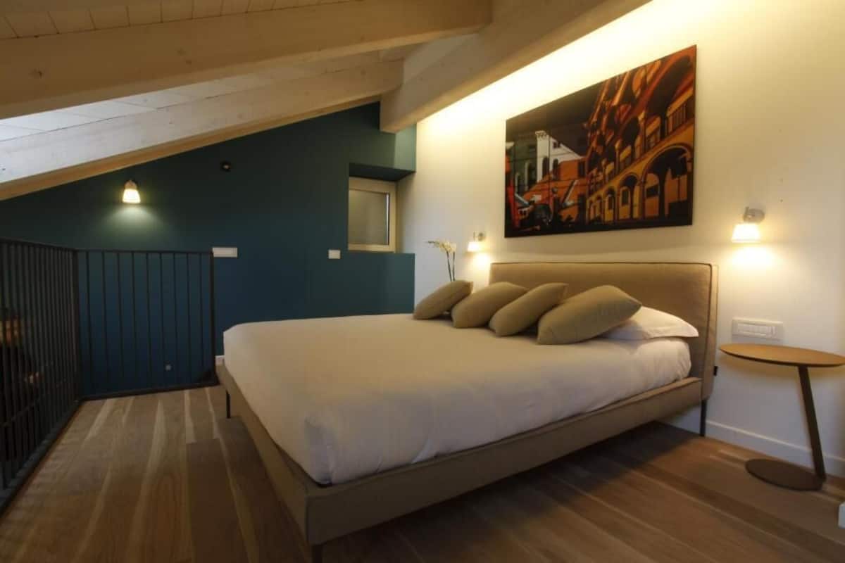 Junior Suite, City View