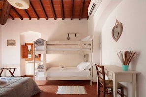 2 bedrooms, iron/ironing board, Internet, bed sheets - Podere Fichereto: Stone House, Olive Grove, and Parking for Family and Friends (Scandicci)
