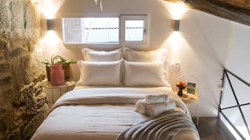 Internet, bed sheets