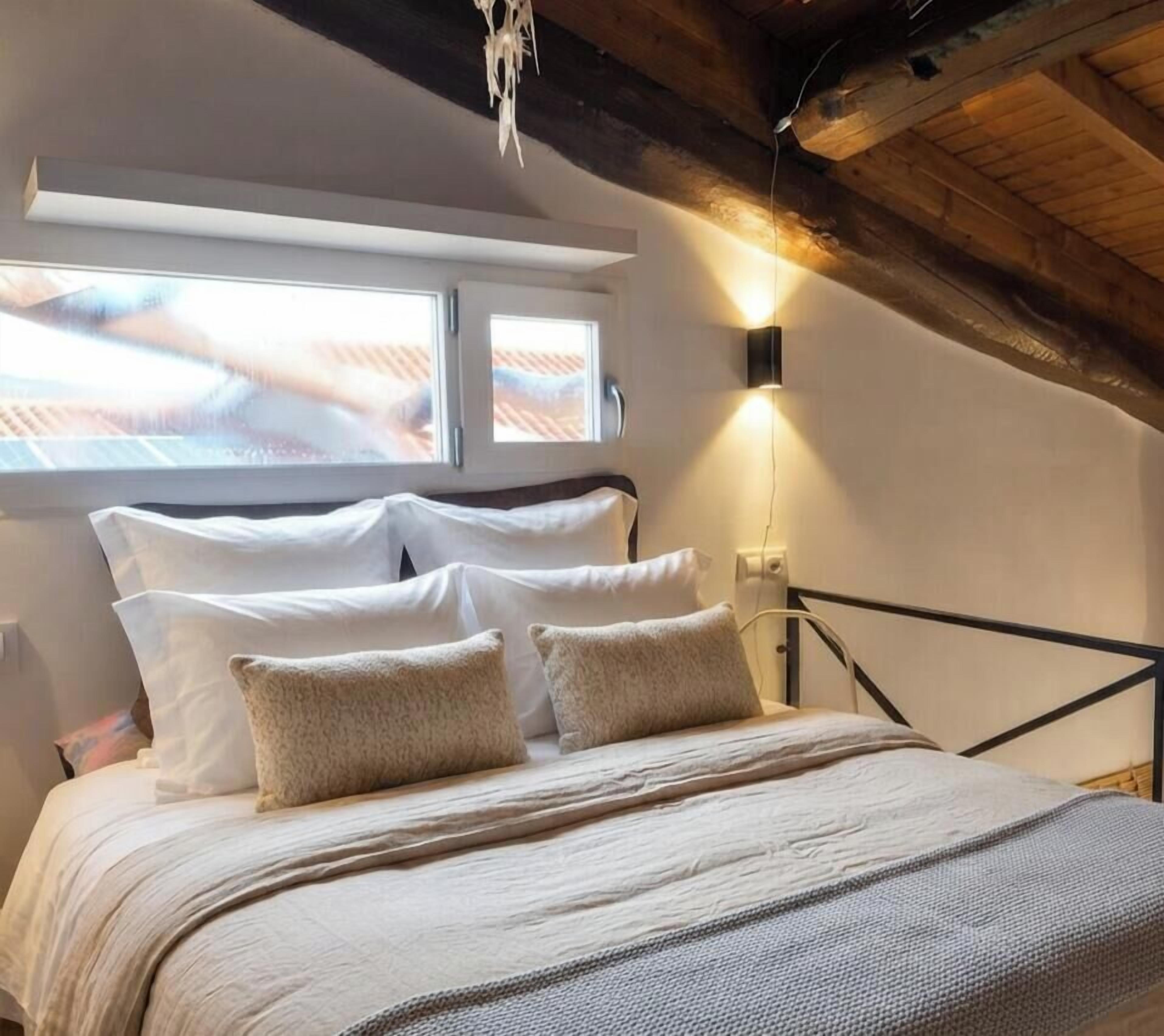 1 sovrum, internet och sängkläder