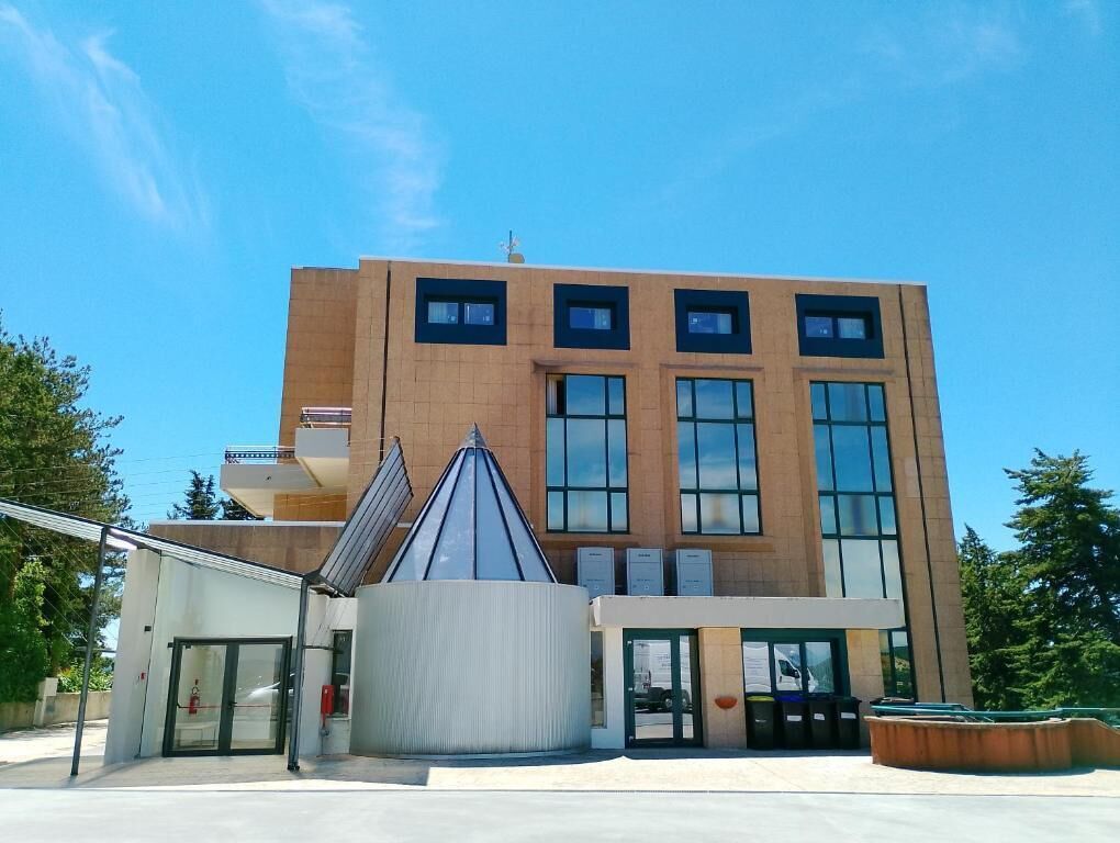 Esterni