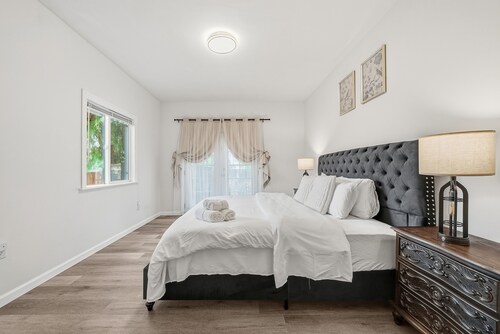 2056 Spacious 4-bedroom house in peaceful Livermore with AC