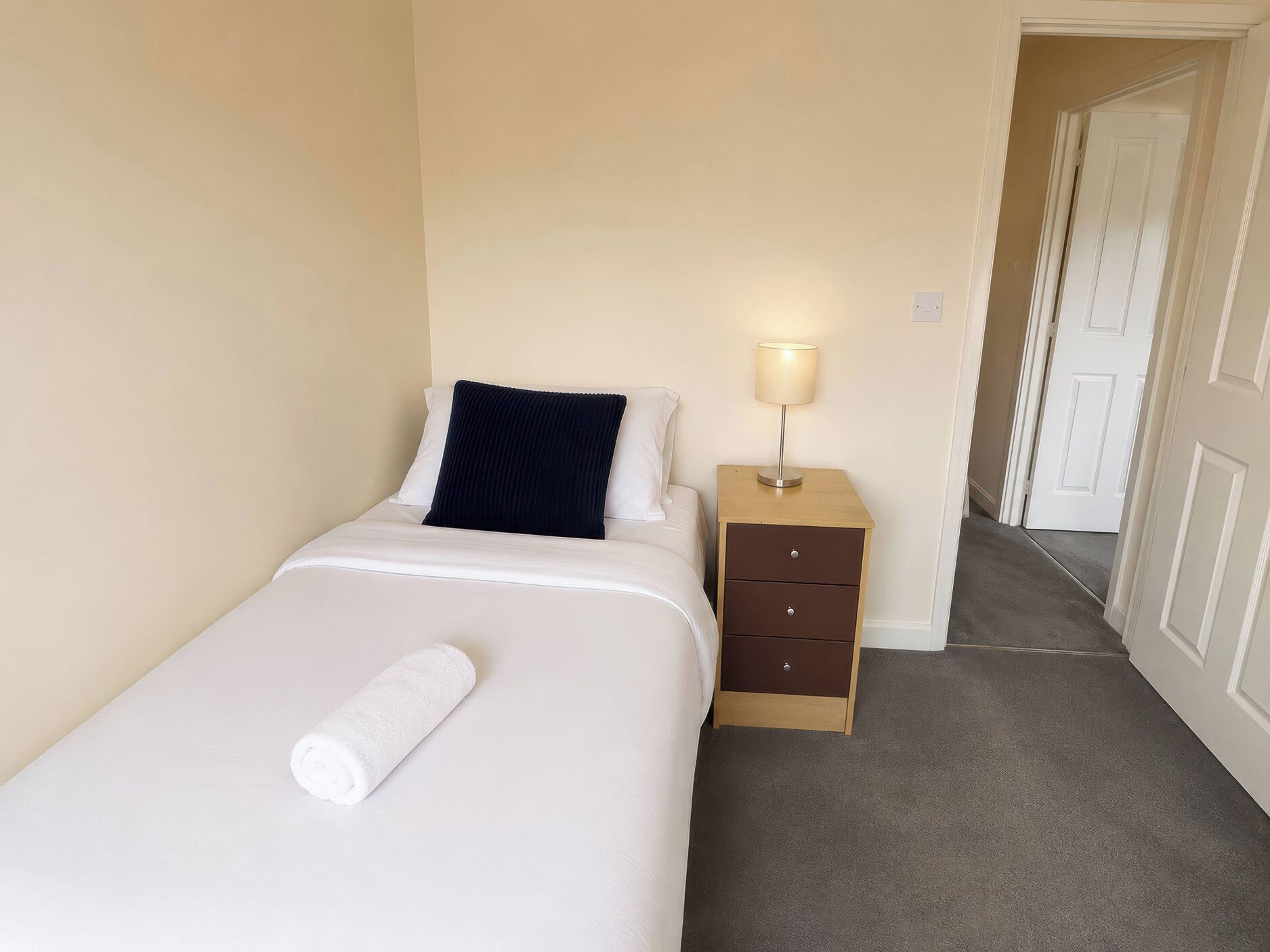 4 bedrooms, WiFi (free), individually decorated, individually furnished
