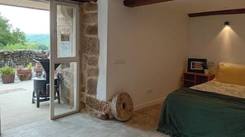 1 habitación, internet y ropa de cama