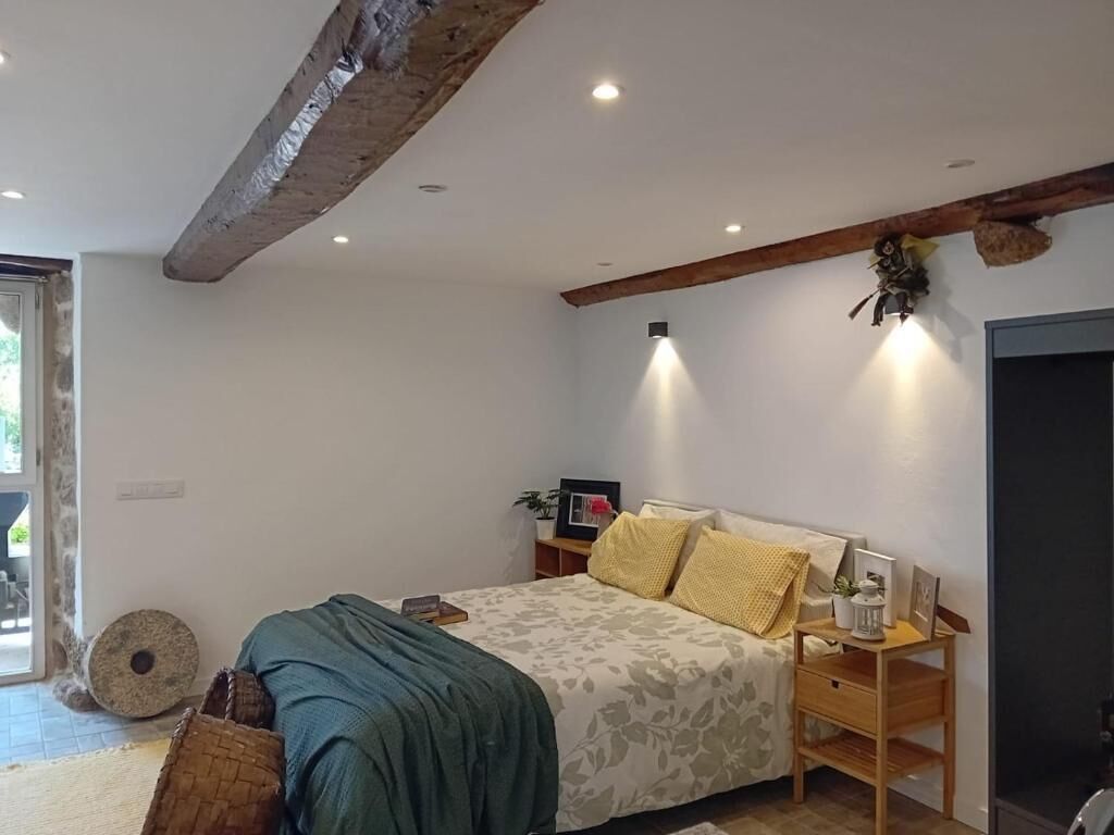 1 habitación, internet y ropa de cama 