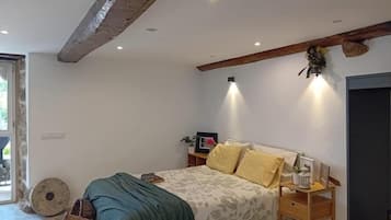 1 habitación, internet y ropa de cama