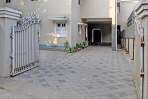 Property grounds - Archie Oasis (Bhubaneshwar)