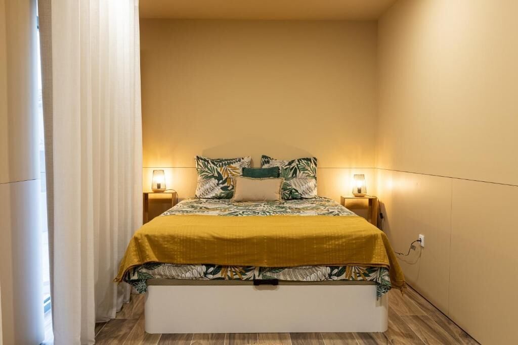 Deluxe Double Room, Air conditioning, Mountain View