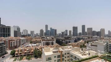 Exclusive-Apartment, eigener Pool, Poolblick | Aussenbereich