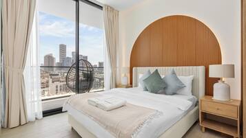 Exclusive-Apartment, eigener Pool, Poolblick