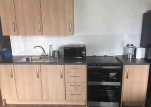 Private kitchen - Bright & Cosy 1Bed in Angel | Walk to Tube & Shops (London)