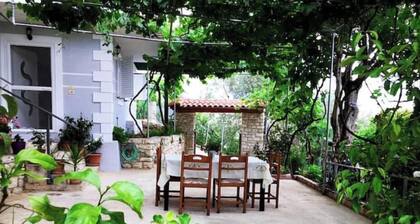 Nivice Holiday House