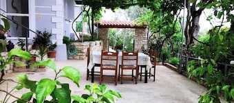 Nivice Holiday House