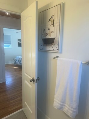 Room - Cozy 2-bedroom duplex on James Island-Minutes from Downtown! (Charleston)