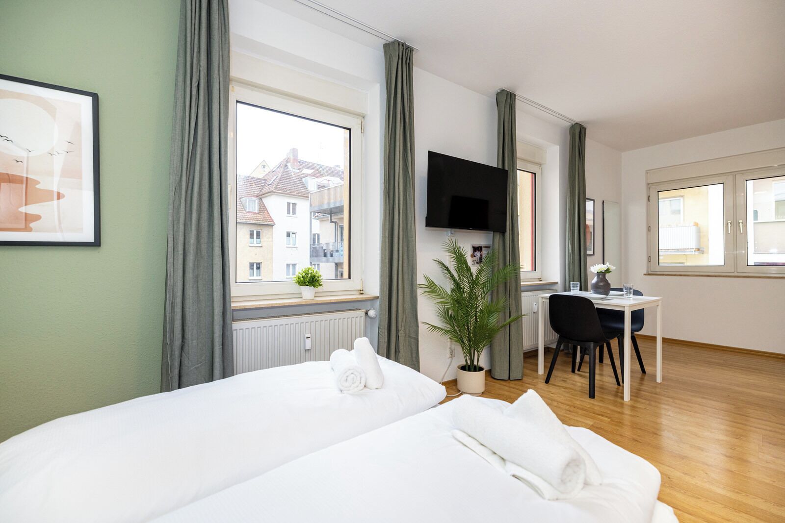 Classic Studio, 1 Double Bed, Private Bathroom | Free WiFi