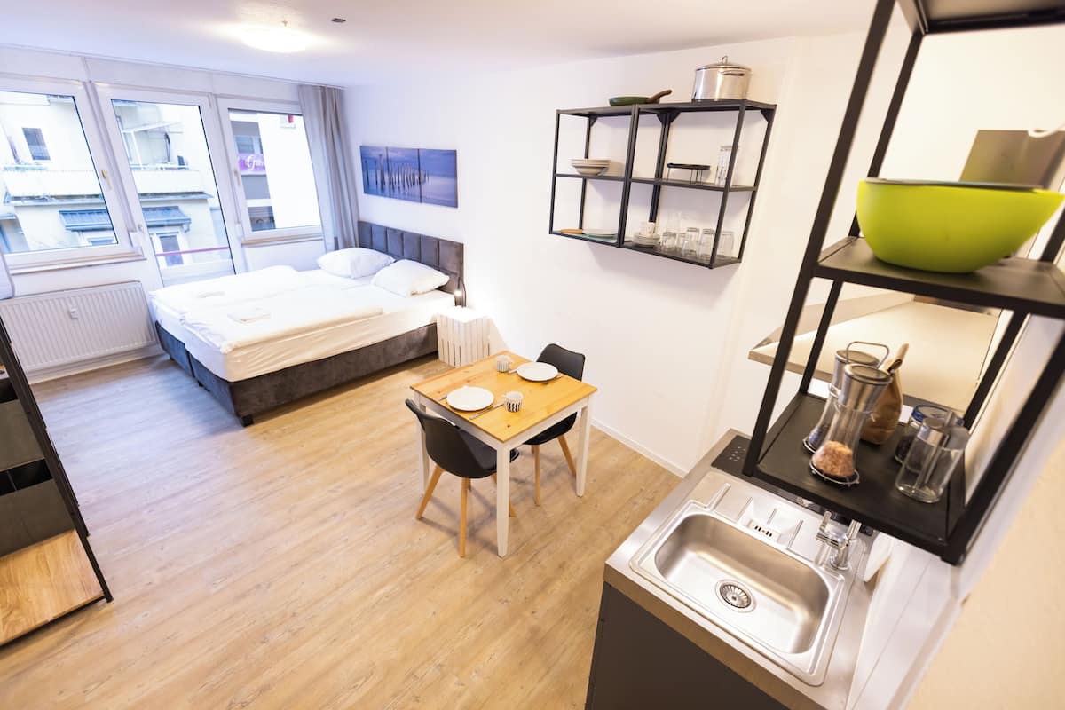 Standard Studio, 1 Double Bed, Private Bathroom
