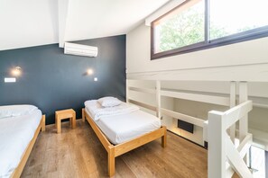 Habitación cuádruple superior, con acceso para personas discapacitadas, baño en la habitación | Wifi gratis