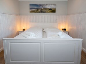 Iron/ironing board, free WiFi, bed sheets - Friesen Stuv: Cozy Vacation Rental in a Prime Location (Büsum)