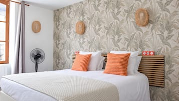 Comfort Double Room, Mobility Accessible | Premium bedding, memory foam beds, desk, laptop workspace