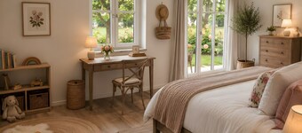Country House 'Residenz Zum Rosengarten' with Shared Pool, Private Terrace and Wi-Fi