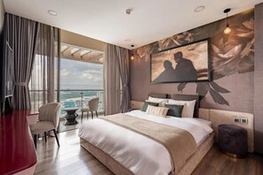 Apartment, Balcony, City View - Stunning Penthouse in the City Centre (Khanh Hoi)