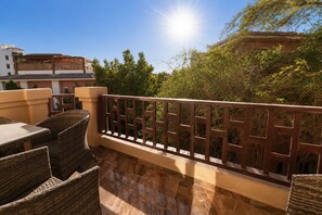 Property grounds - Peaceful 2-bedroom apartment with private beach access (Red Sea Governorate)