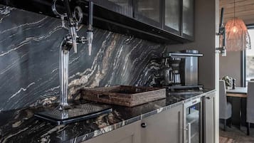 Espresso maker, fridge