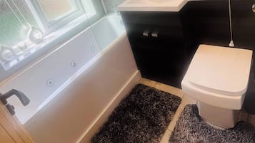 Shared Dormitory, 1 Bedroom | Bathroom