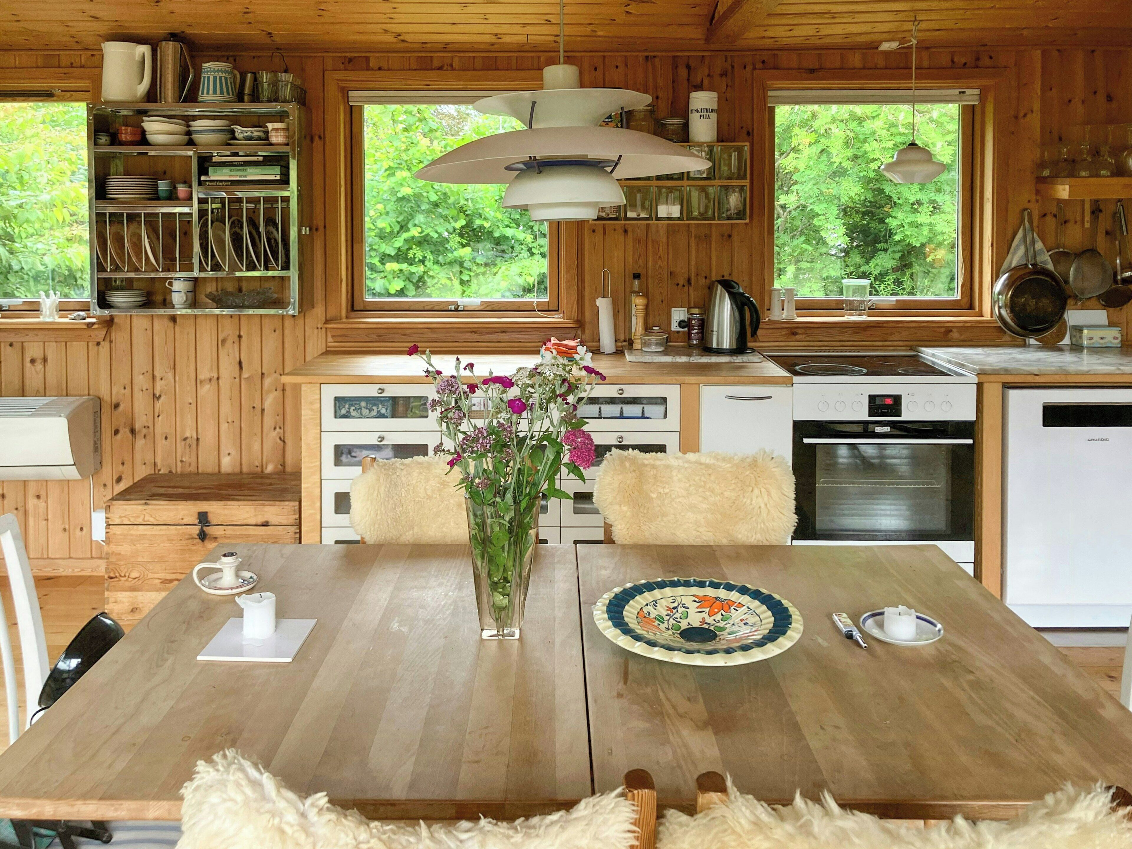Coffee/tea maker, oven, dishwasher