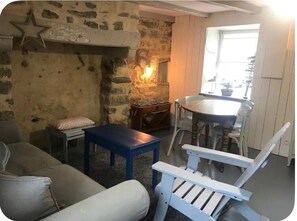 Interior - "P'ty Penty," a small Breton cottage (Plougastel-Daoulas)