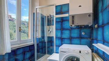 Appartamento Standard, 2 camere da letto, microonde (Respiro Di Mare Cavi Di Lavagna) | Bagno