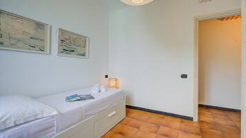 Appartement Standard, 2 chambres, four à micro-ondes (Respiro Di Mare Cavi Di Lavagna)