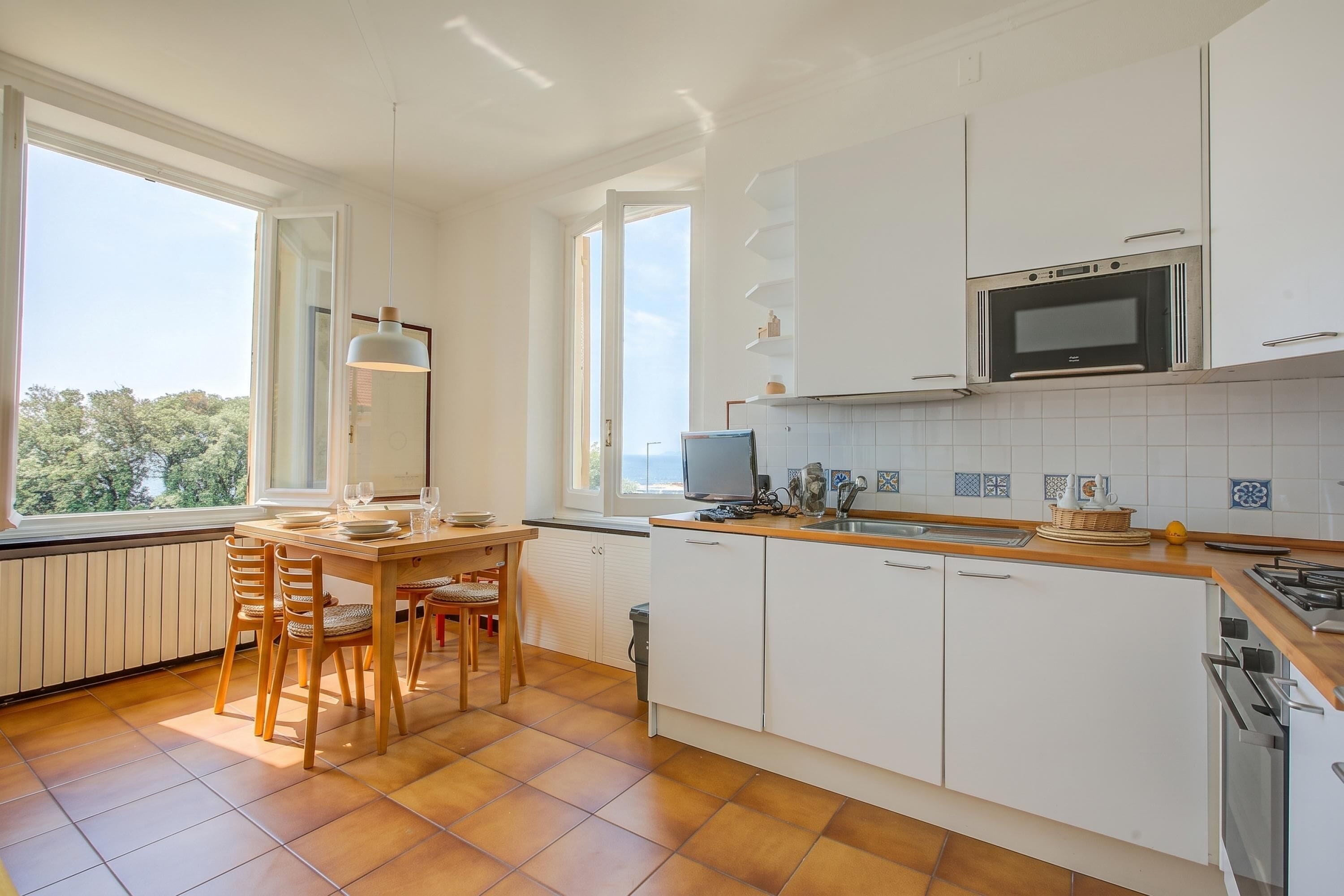 Appartement Standard, 2 chambres, four à micro-ondes (Respiro Di Mare Cavi Di Lavagna) | Cuisine privée