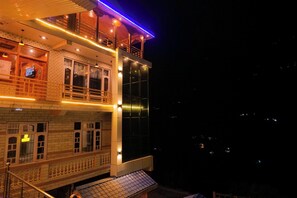 บริเวณภายนอก