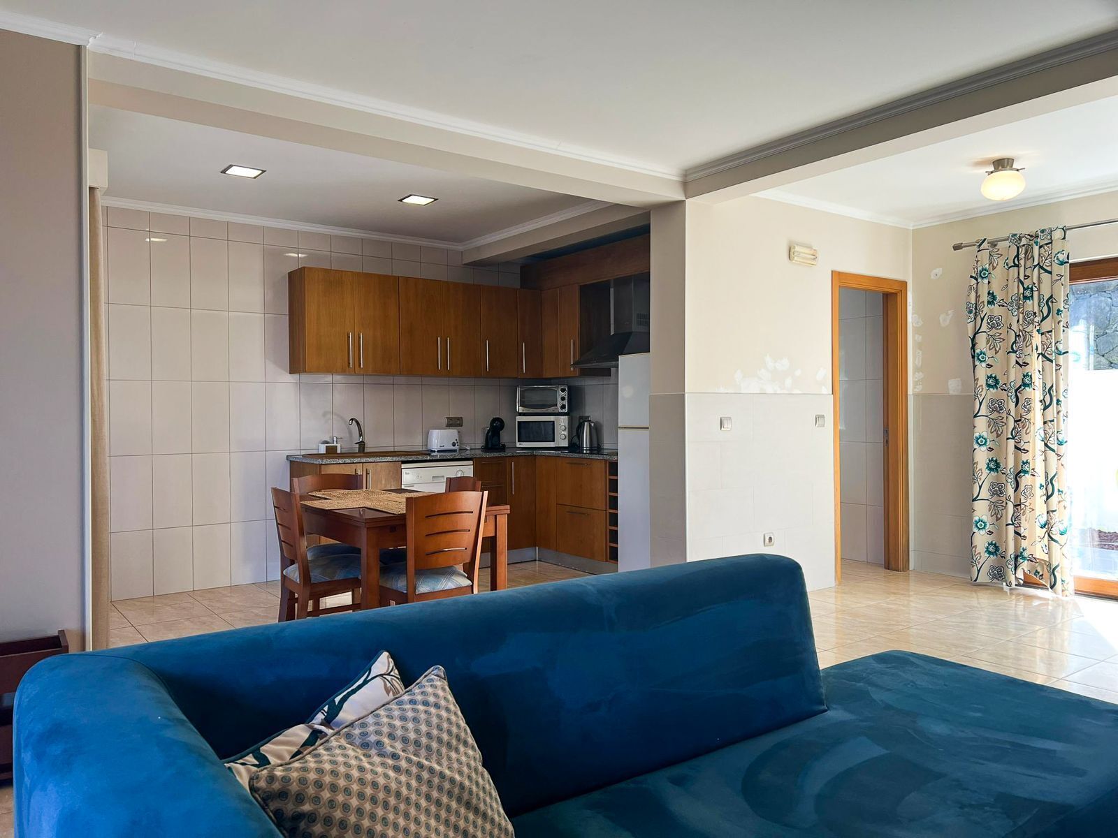 Apartment, 1 Bedroom, Balcony, Sea View | Living area