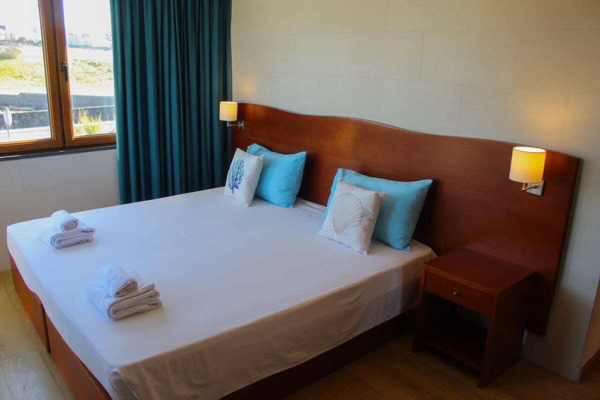Apartment, 2 Bedrooms, Balcony, Mountain View | Blackout drapes, iron/ironing board (on request), WiFi (free)