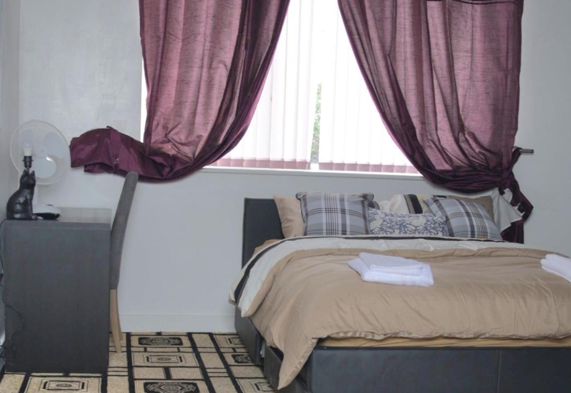 3 kamar tidur, setrika/meja setrika, Wi-Fi gratis, dan seprai linen