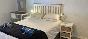 Kommetjie Lux Retreat for Groups by CTHA