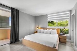 Internet, bed sheets - 2BR/2BA Condo 4th Floor Across from Biscayne Bay (Miami)