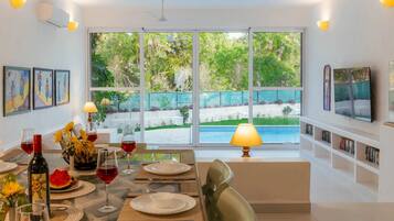 Villa Paradiso - 5BHK | Restauration