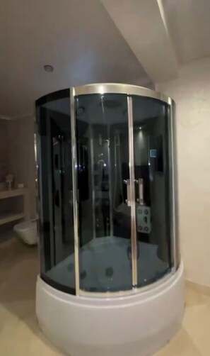 Spa - Welcome to the apartment closest to the airport and Achakar Beach (Tanger)