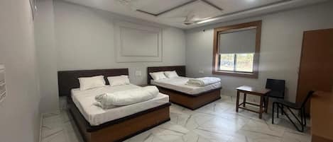 Family Room | Free WiFi