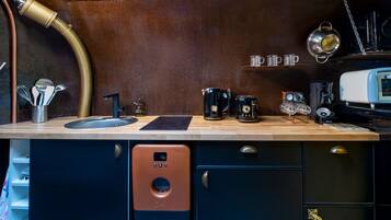 Fridge, microwave, dishwasher