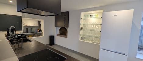 Refrigerador, microondas, lavavajillas