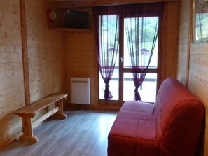 TV - Cozy central apartment, 4 guests (Arêches-Beaufort)