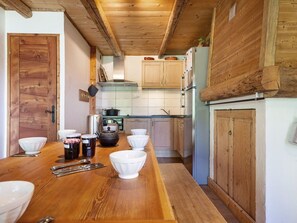 Fridge, stovetop, toaster - Spacious apartment in the heart of nature - 10 guests (Arêches-Beaufort)