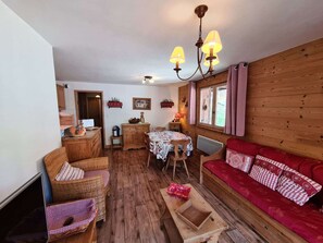 TV - Cozy apartment, pets welcome - 6 guests (Arêches-Beaufort)