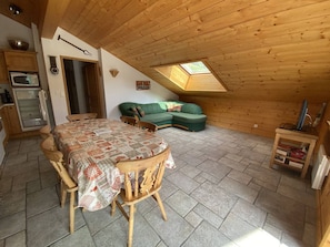 TV - Apartment with stunning view - 6 guests (Arêches-Beaufort)
