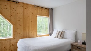 WiFi - Suite 4 at The Gem | Cozy Two-Bedroom Retreat (Harvie Heights)