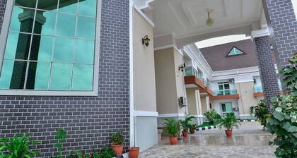 Mariston Hotel & Suites